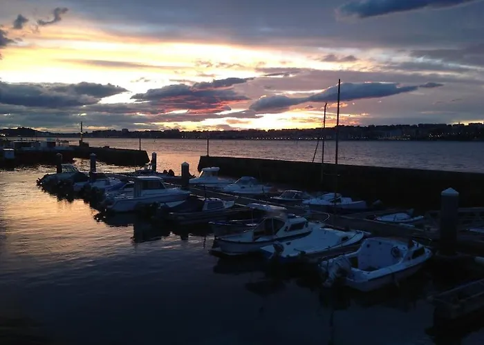 Primera Linea Playa De Ris Appartement *